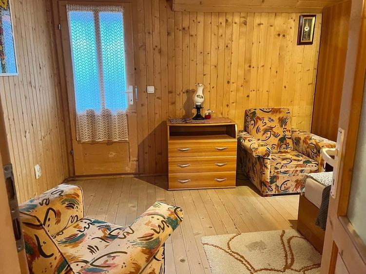 Casă cu Teren 460 Mp în Posada