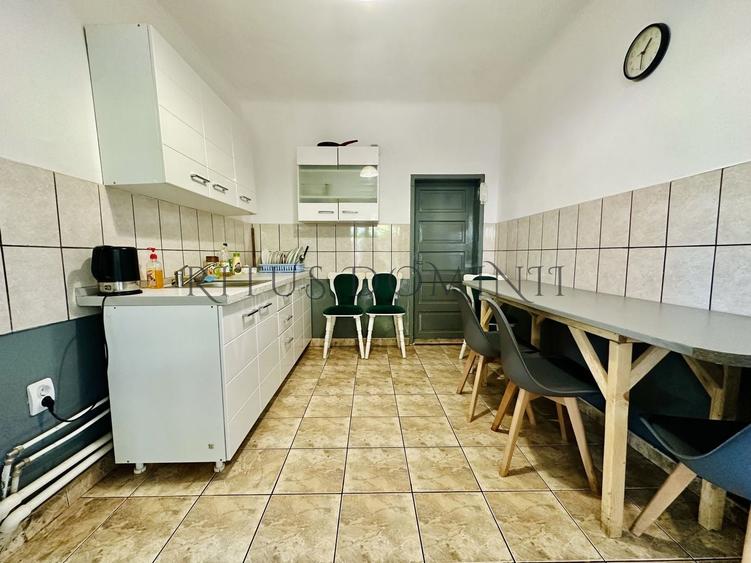 Apartament cu 4 camere, mobilat în Nufărul
