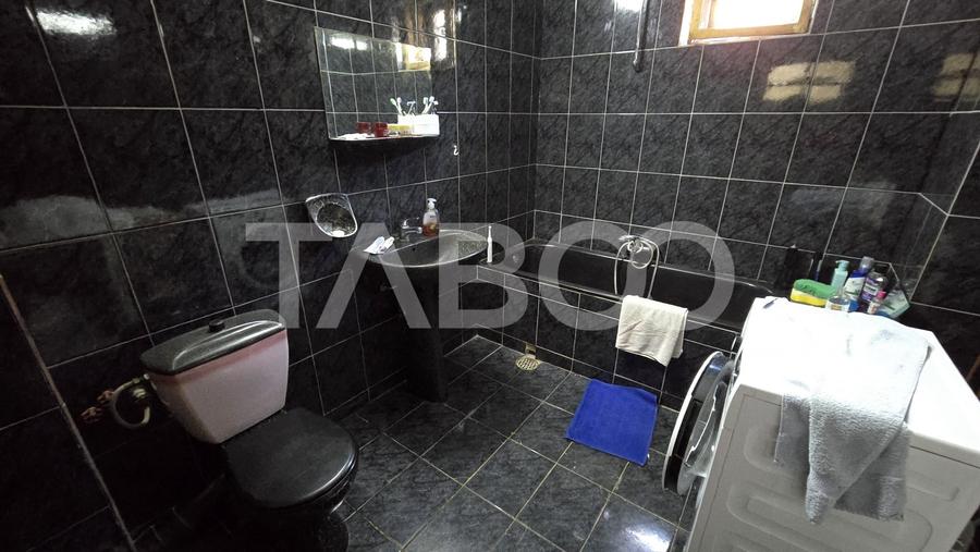 Duplex cu 5 camere cu Piscina în Turnișor