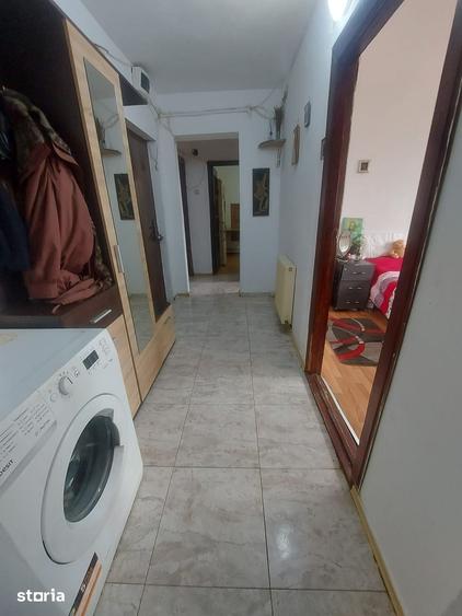 Vanzare apartament 3 camere, zona micro 11 - Targoviste - 4