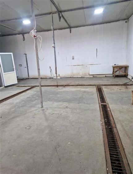 Spațiu industrial, de 135 mp, în Micro 16