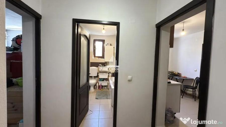 Casă cu 6 camere cu Teren 800 Mp în Central