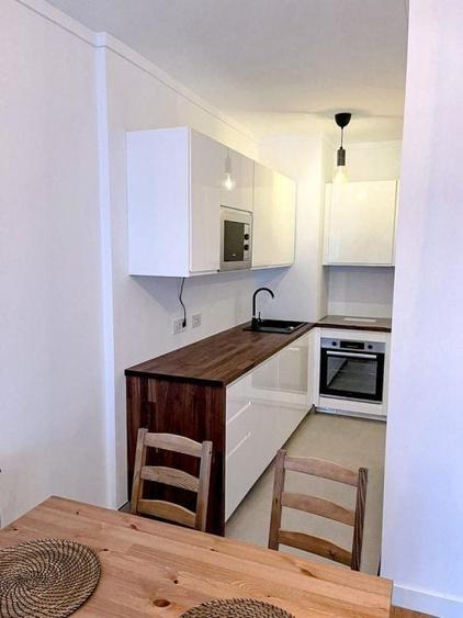 Apartament cu 2 camere decomandat, mobilat în Jiului