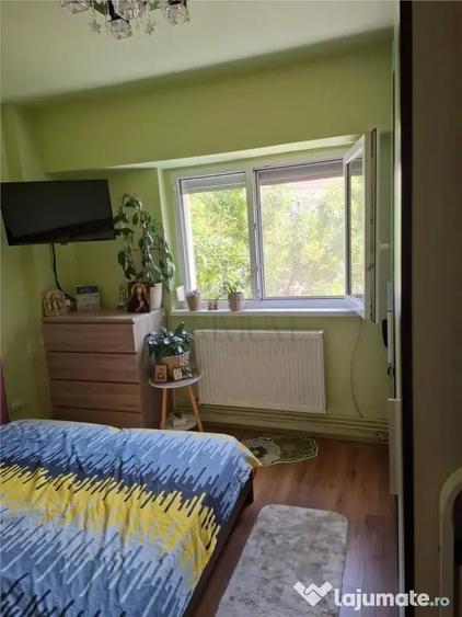 Apartament cu 2 camere decomandat în Dâmbovița