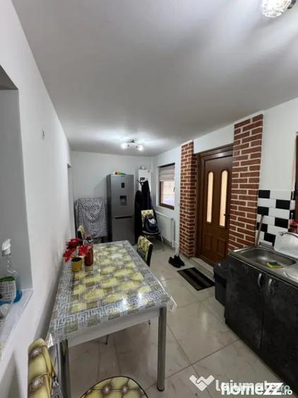 Casă cu 2 camere cu Teren 150 Mp în Valea Roșie