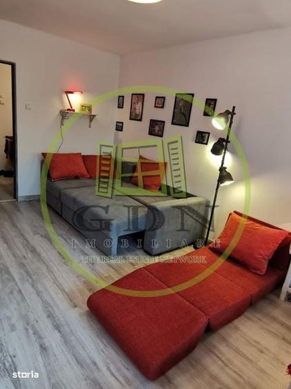 Apartament cu 2 camere decomandat, mobilat în Central