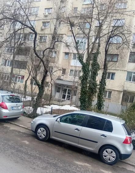 Apartament cu 2 camere decomandat, mobilat în Crângași
