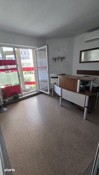 Apartament cu 3 camere în Ștefan cel Mare