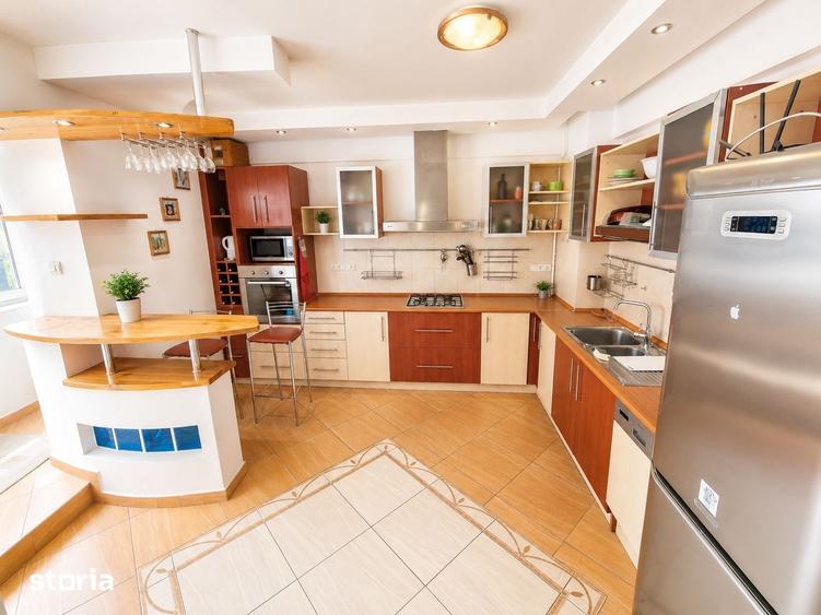 Apartament cu 4 camere în Zorilor
