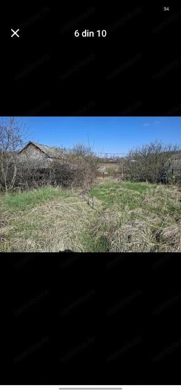 Teren de 2600 mp, în Dobrușa