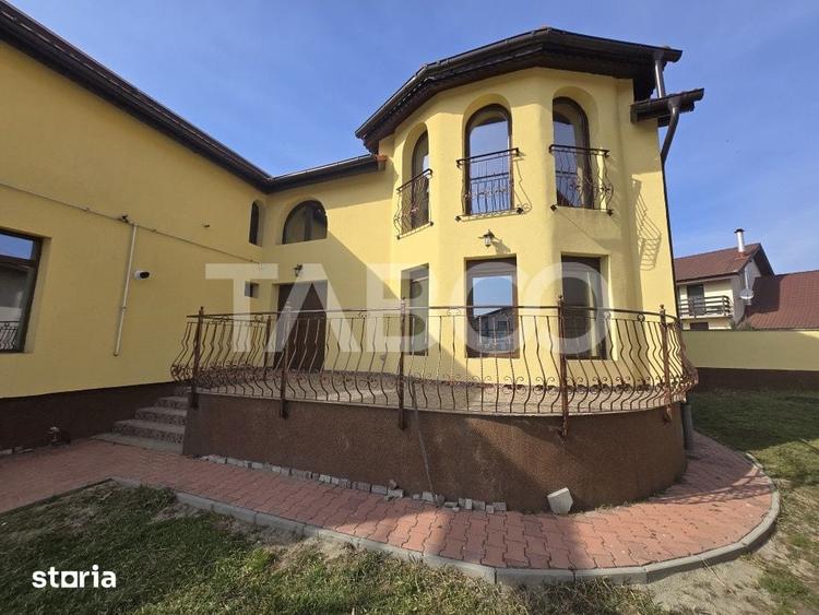 Casă cu 5 camere cu Teren 320 Mp în Tineretului