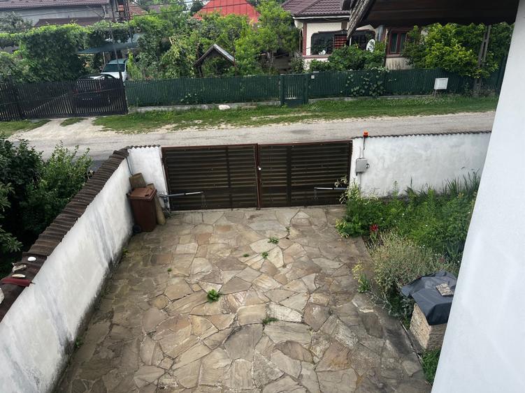 Casă cu 3 camere în Central