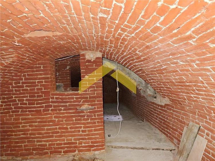 Casă individuală cu 3 camere cu Canalizare în Vladimirescu