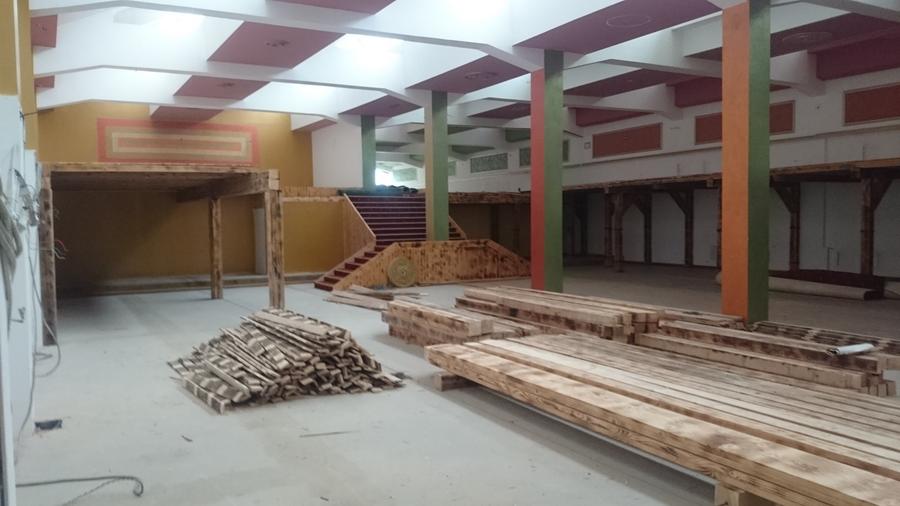 Spațiu comercial, de 810 mp, în Regie