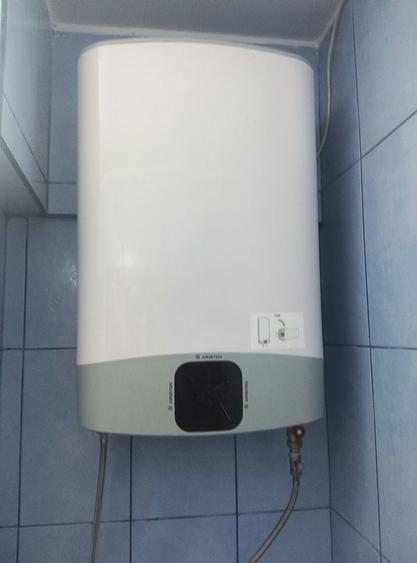 Apartament cu 3 camere decomandat în Dobroești