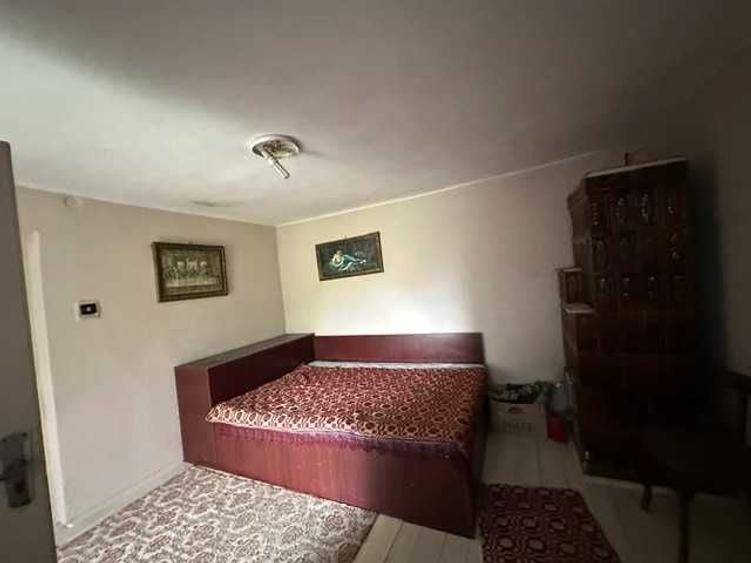 Casă cu 3 camere în Moara Vlăsiei
