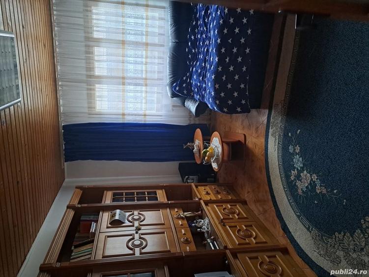 Casă cu 5 camere cu Teren 600 Mp în Central