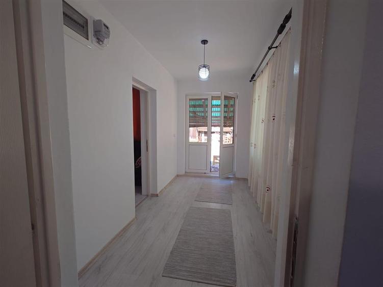 Casă individuală cu 4 camere cu Teren 7650 Mp în Mihăileni