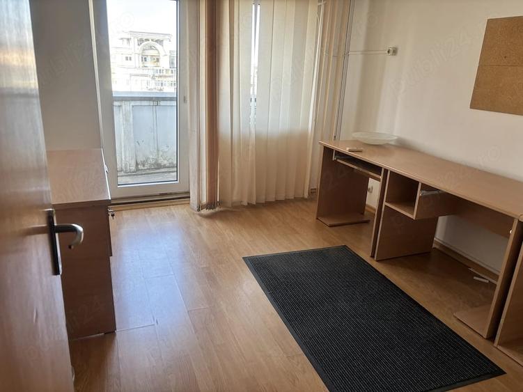 Apartament cu 3 camere decomandat în Unirii