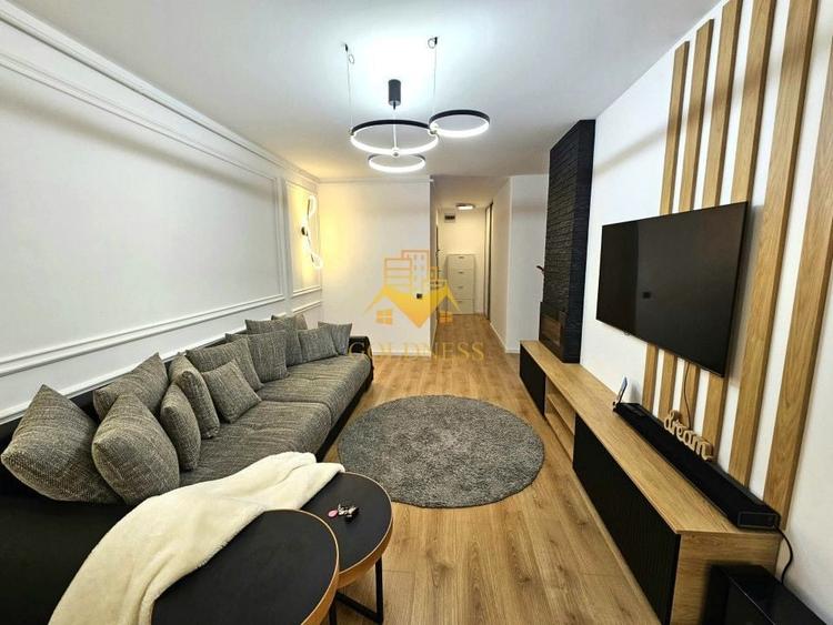 Apartament cu 3 camere semidecomandat, mobilat în Zorilor