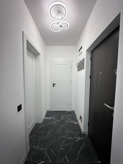 Apartament cu 2 camere decomandat, mobilat în Florești — fotografia 2