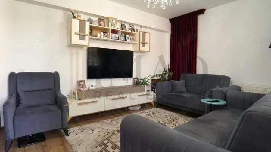 Apartament cu 3 camere în Periferie