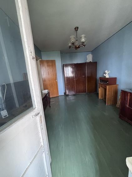 Apartament cu 2 camere decomandat în Berceni