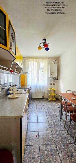 Apartament cu 3 camere decomandat în Precista
