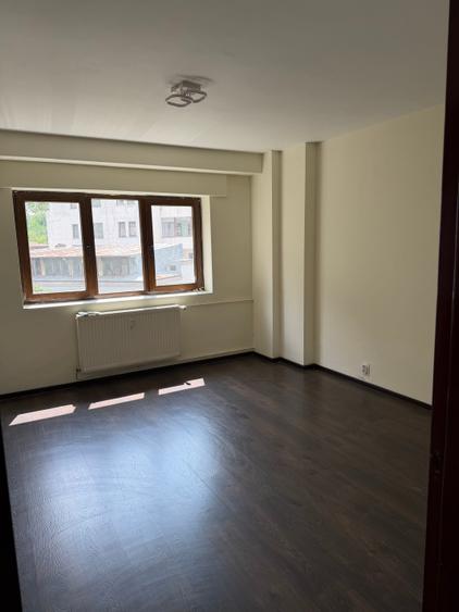 De Vanzare Apartament 4 Camere - Bld Uniri cu Fantani** - 5