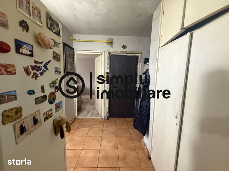 Apartament cu 2 camere decomandat în 1 Mai