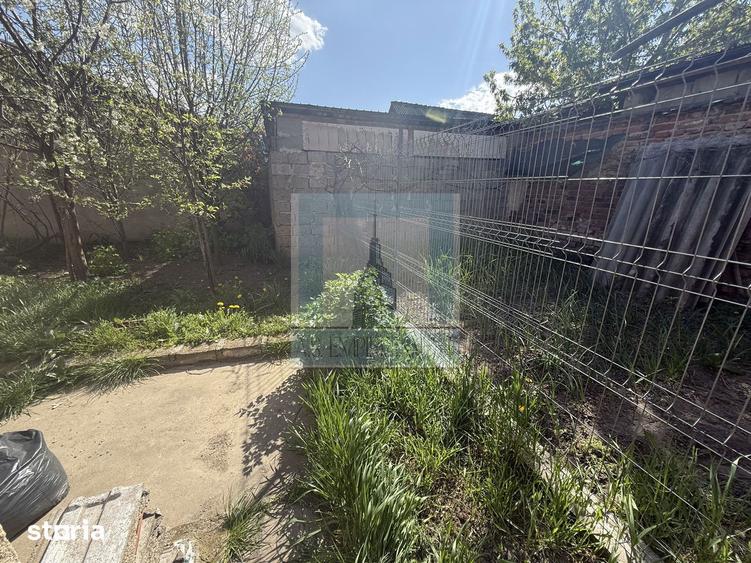 Casă cu 3 camere cu Canalizare în Hălchiu