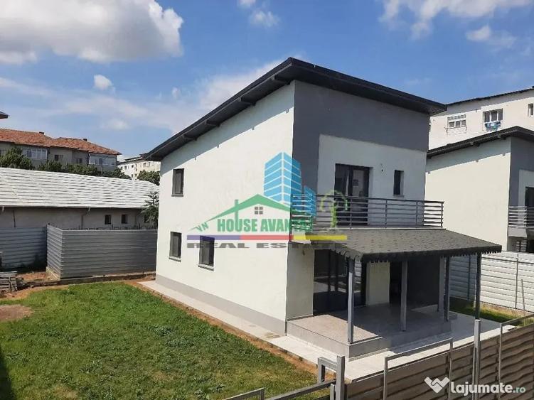 Casă cu 5 camere cu Teren 400 Mp în Sud
