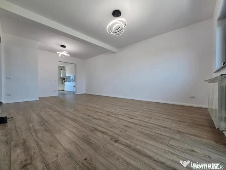 Casă cu 4 camere cu Teren 241 Mp în CET