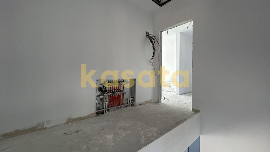 Duplex cu 4 camere cu Canalizare în Balotești