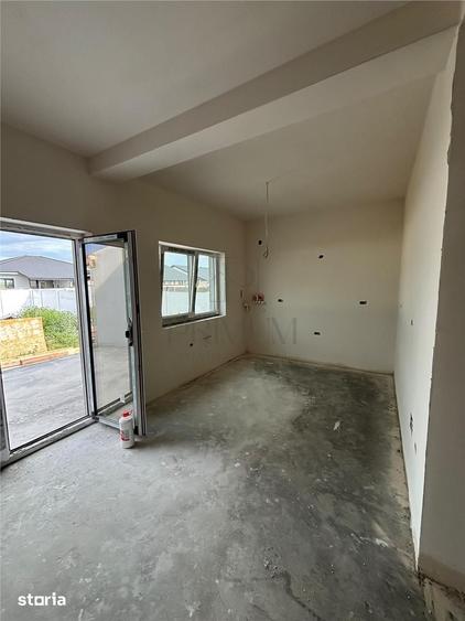Casă cu 3 camere cu Teren 300 Mp în Central