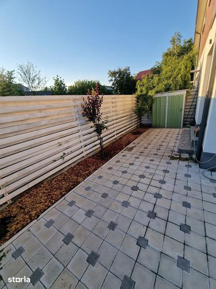 Casă cu 4 camere cu Teren 80 Mp în Titan