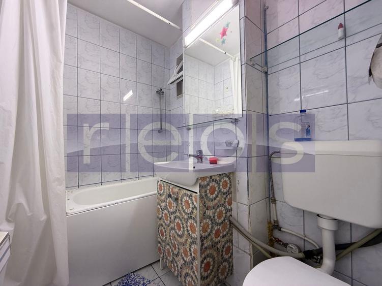 Apartament cu 3 camere semidecomandat în Nicolae Grigorescu