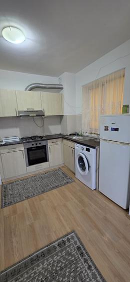Apartament cu 2 camere semidecomandat în Tătărași