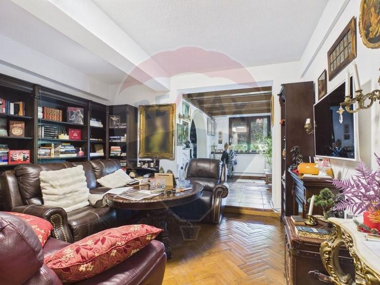 Apartament cu terasă într-o vilă interbelică B-dul Primaverii - 7
