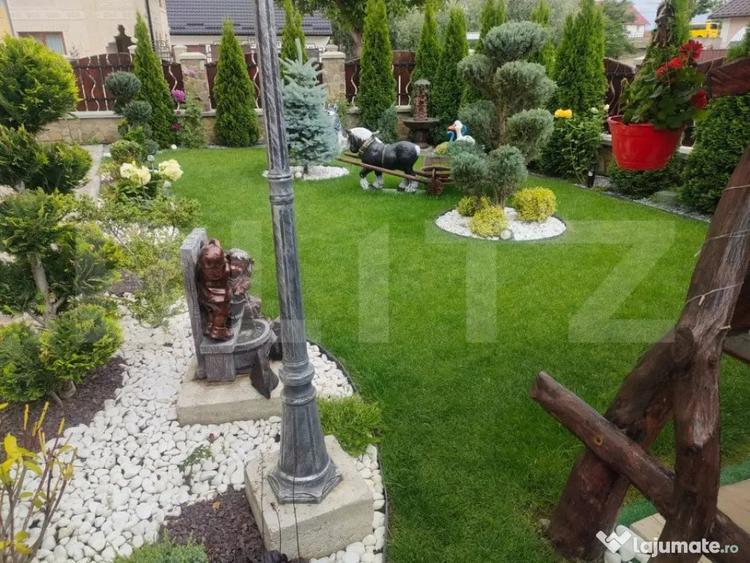 Casă cu 8 camere cu Teren 488 Mp în Marginea