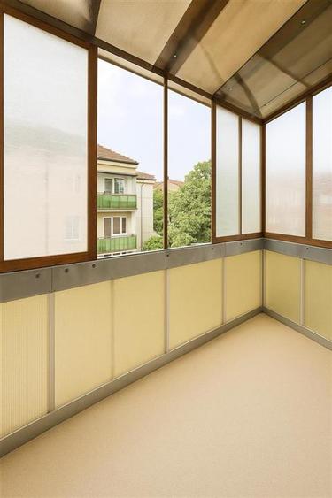 Apartament cu 3 camere decomandat în Rogerius