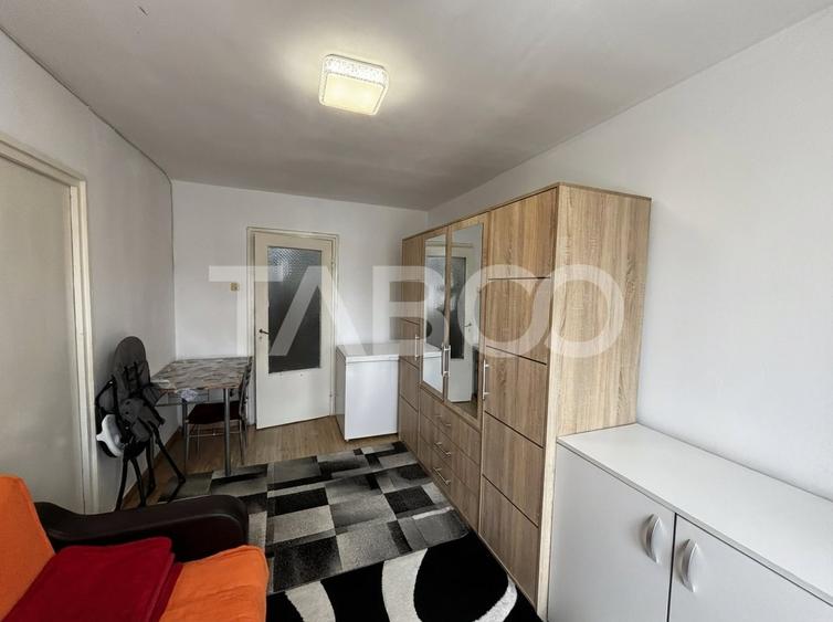 Apartament cu 2 camere semidecomandat, mobilat în Țiglari