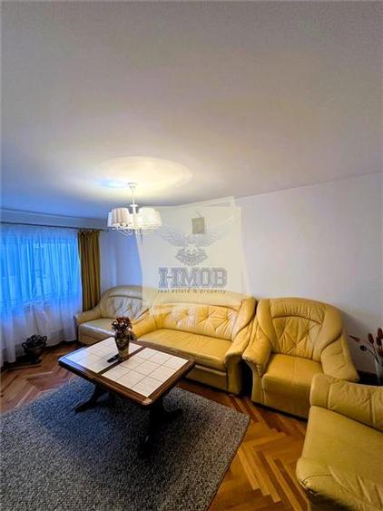 Apartament cu 4 camere decomandat, mobilat în Valea Aurie
