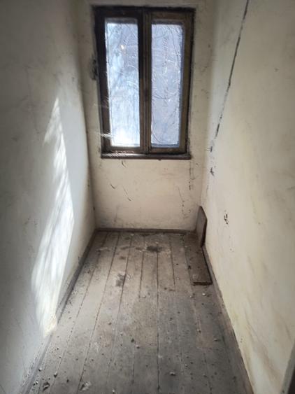 Casă individuală cu 5 camere cu Teren 400 Mp în Tineretului
