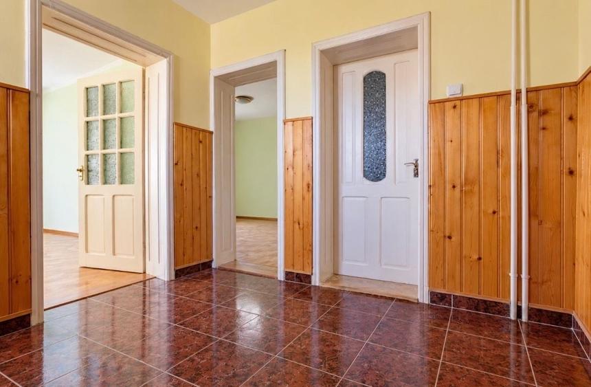 Casă individuală cu 5 camere cu Canalizare în Cantemir