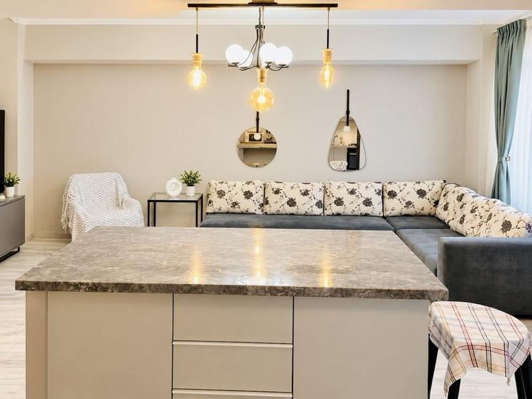 Apartament cu 2 camere decomandat în Central
