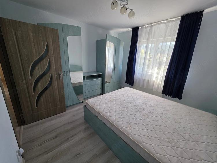 Apartament cu 3 camere decomandat în Ștefan cel Mare