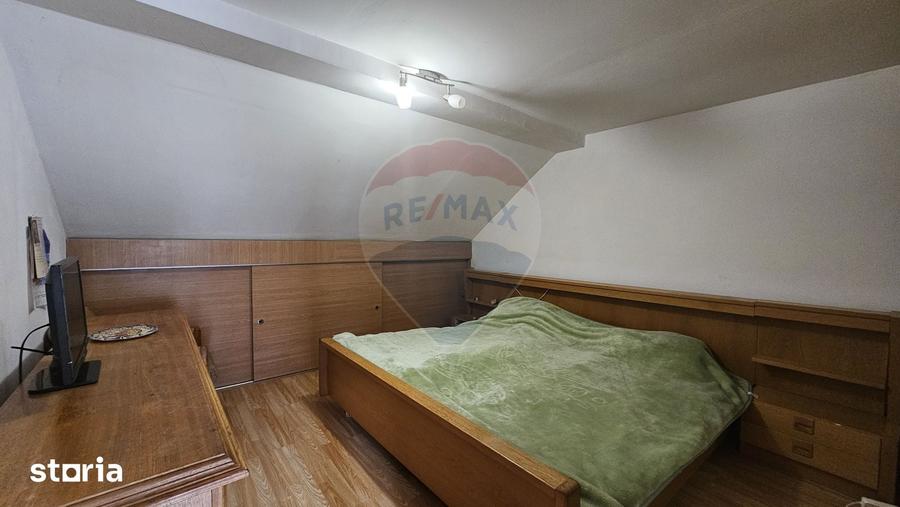 Casa cu 2 corpuri in Sanpetru | Singur in curte | 1025 mp teren - 13