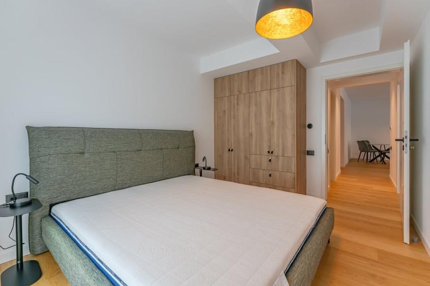 Apartament cu 3 camere decomandat, mobilat în Ultracentral