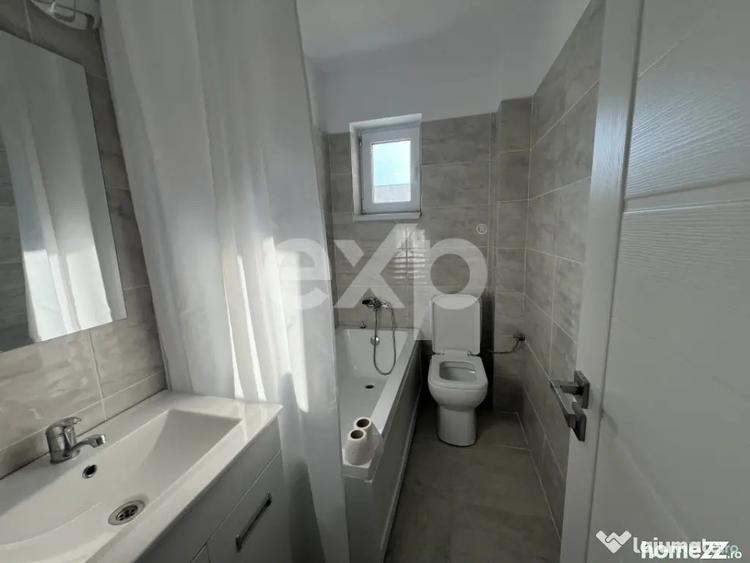 Apartament cu 3 camere decomandat în Titan